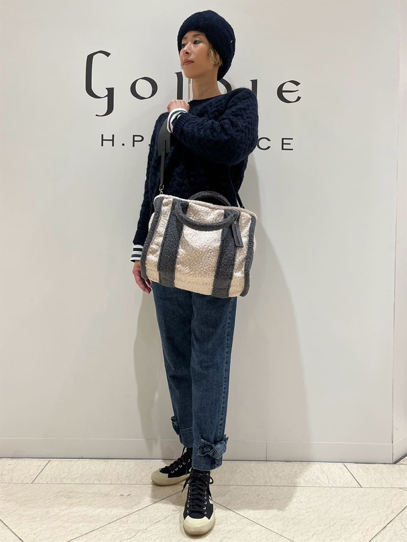 アッシュ・ぺー・フランスのSHOP STAFFが選ぶ 冬のBAG SNAP