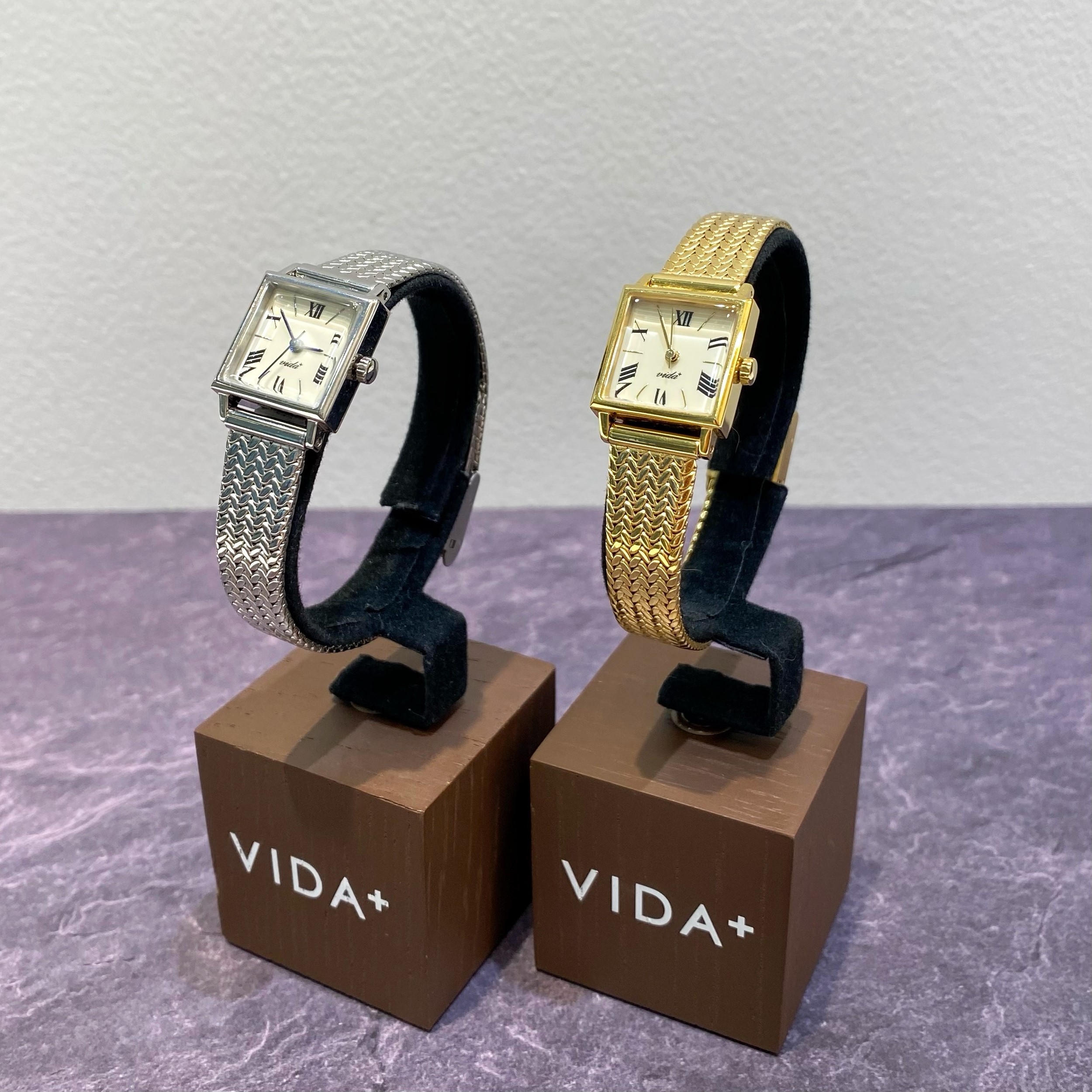 goldie 新宿店】コーディネート紹介！素敵な時を刻む時計！【VIDA＋(ヴィーダプラス)】 | H.P.FRANCE公式サイト